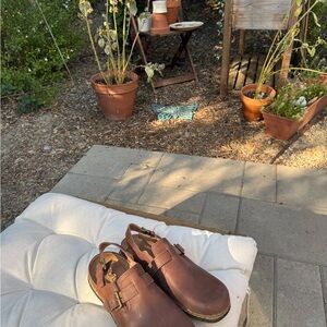 Earth. Women’s Elmonte Round Toe Slingback Clogs